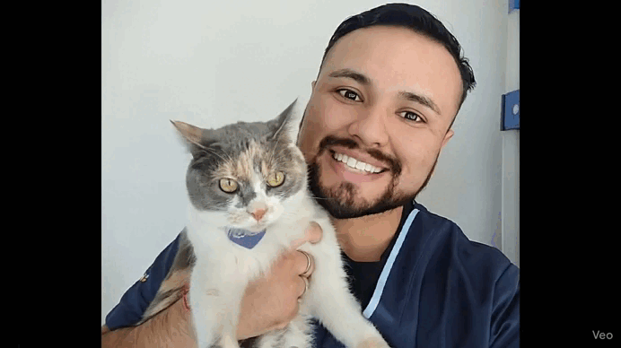 Médico Veterinario RAFAEL REYES MARTINEZ